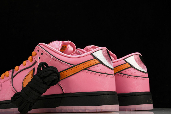 the powerpuff girls x dunk low pro sb qs 