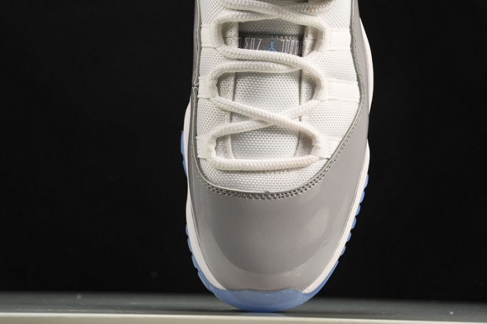 air jordan 11 low "cement grey" av2187-140