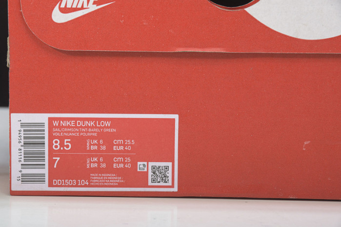 nike dunk low barely green (w) - dd1503-104