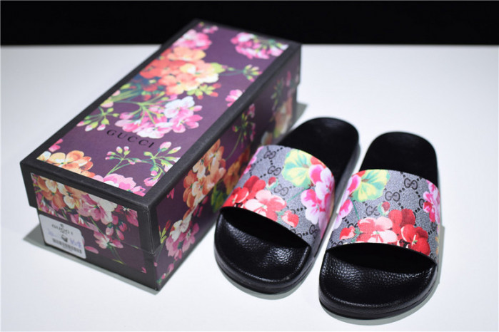 gc leather slide sandal with flower 0400088498707